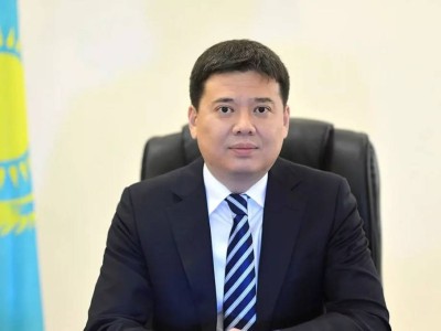 
                    Антикор подтвердил задержание экс-министра Бекетаева: он пытался покинуть Казахстан
                