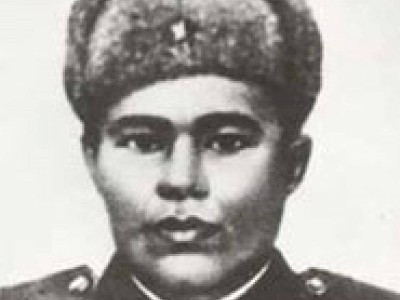 
                    Улицы в лицах : Герой Советского Союза Тулен Кабилов презирал опасность
                