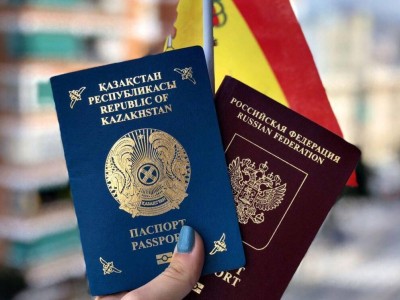 
                    Женщина с двойным гражданством почти 20 лет получала пенсию в Казахстане
                