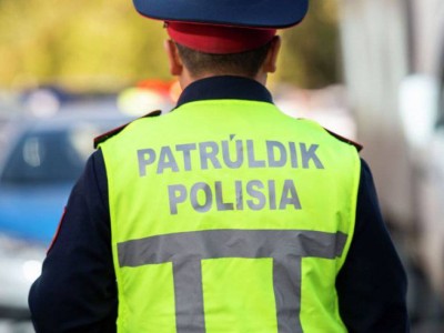 
                    В Алматы появились полицейские на самокатах
                
