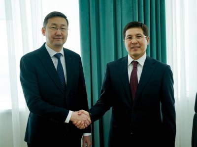 
                    Фонд социального медстрахования возглавил Абылкаир Скаков
                