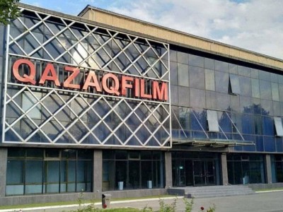 
                    Алматинцев приглашают посмотреть кино под открытым небом
                