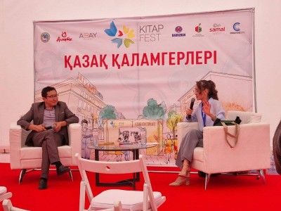 
                    Пять тысяч книг раздали бесплатно на алматинском книжном фестивале
                