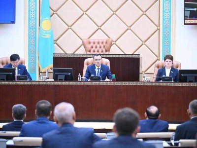 
                    Сенат готов к работе по действенному законодательному обеспечению инициатив президента
                
