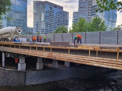 
                    Мост через реку Есентай на пр. аль-Фараби будет перекрыт в рамках ремонта на ночь
                