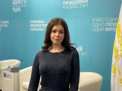 
                    Анна Торосян: День Конституции считается одним из важнейших государственных праздников.
                