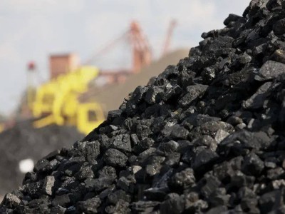 
                    Проверить пункты реализации угля поручил Алихан Смаилов
                
