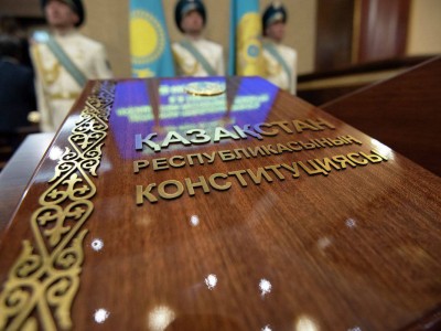 
                    Конституция дает гражданам равные стартовые возможности
                