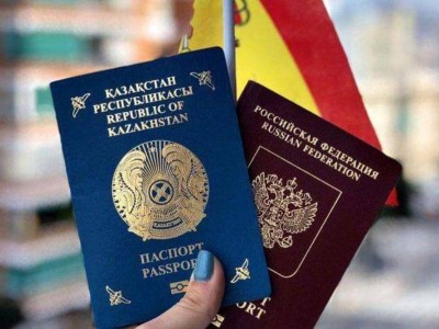 
                    Иностранца выдворили из страны за двойное гражданство
                