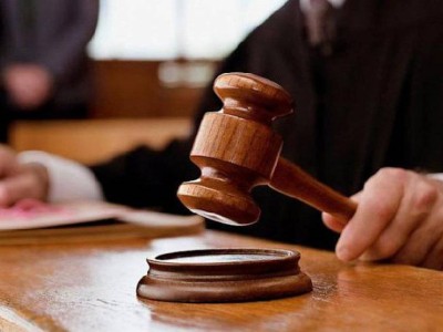 
                    В Семее полицейского осудили за пытки во время январских событий
                