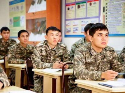 
                    Педагогам высших вузов из числа гражданского персонала повысили зарплату – Айгуль Куспан
                