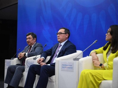 
                    Министр Кыдырали призвал журналистов больше продвигать природу родного края
                