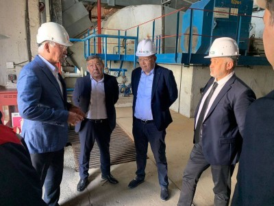 
                    Сенатор ознакомился с ходом подготовки к отопительному сезону в Алматы
                