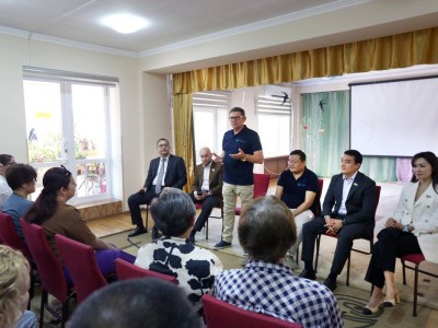 
                    Визиты мажилисменов на социальные объекты Алматы продолжаются
                