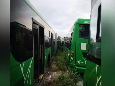 
                    Марат Карабаев прокомментировал ситуацию с 300 автобусами в пригороде Алматы
                