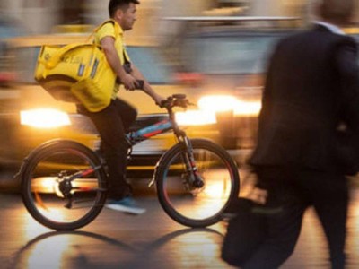 
                    Должны ли таксисты и курьеры платить налоги – Комитет госдоходов
                