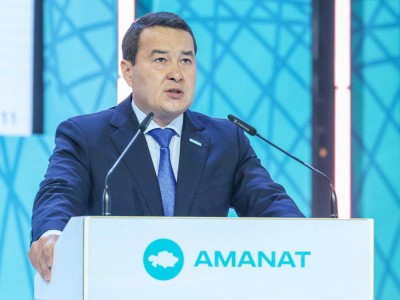 
                    Алихан Смаилов: 4,4 млн человек будут охвачены в этом году повышенными соцвыплатами
                