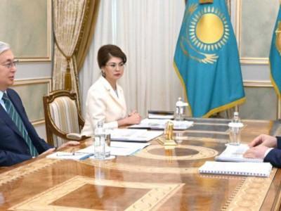 
                    Президент дал поручения министру просвещения
                