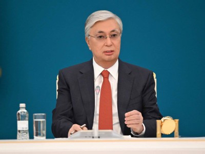 
                    Токаев провел заседание Высшего совета по реформам
                