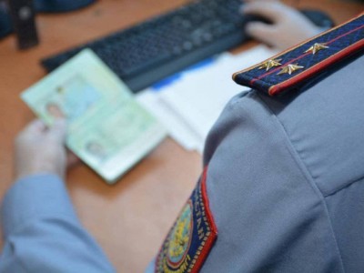 
                    Разыскиваемую в России женщину задержали в аэропорту Алматы
                