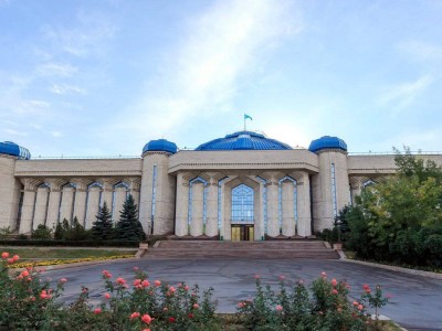
                    Когда завершится реконструкция сквера у Государственного музея в Алматы
                