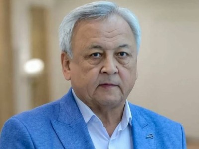 
                    Председателем Союза писателей Казахстана избран Мереке Кулкенов
                
