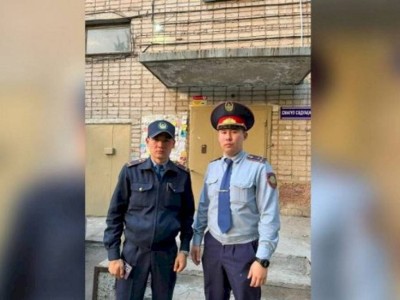
                    Пожилой сосед забыл, кто оставил ему маленькую девочку и кому он ее отдал
                