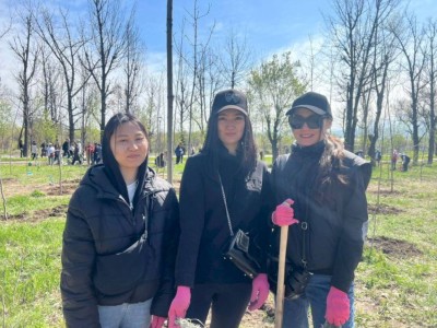 
                    Пришла по велению сердца – участница экоакции Almaty Clean & Green
                