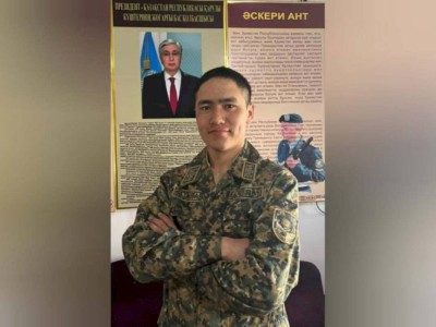 
                    Алматинец-солдат имитирует звуки различных животных и певчих птиц
                