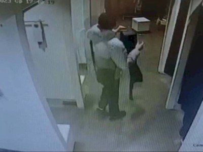 
                    Видеокамера помогла найти мужчину, совершившего кражу одежды из магазина
                