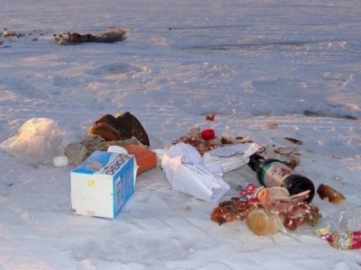 
                    Более трех тонн мусора скопилось за зиму на озерах курорта «Бурабай»
                