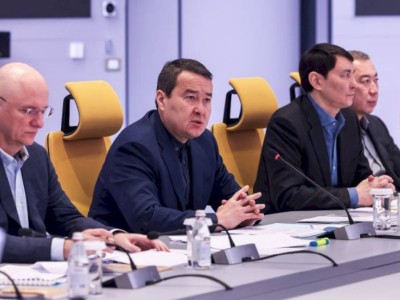 
                    Смаилов поручил провести ревизию всех фармацевтических предприятий Казахстана
                