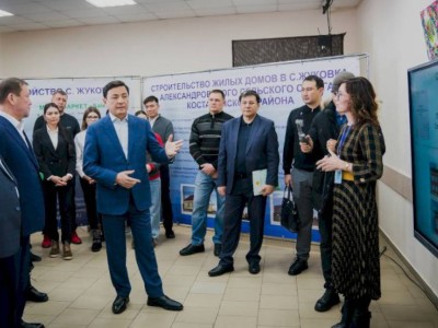 
                    Здоровье, образование, занятость: вице-премьер Алтай Кульгинов посетил Костанайскую область
                