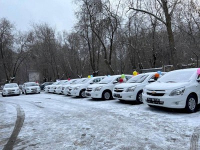 
                    Территориальным органам санэпидслужбы вручили ключи от 132 новых автомобилей
                