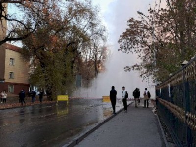 
                    Прорыв теплотрассы в Алматы: стали известны подробности ЧП
                