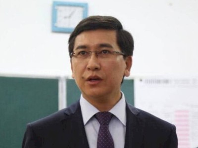 
                    Асхат Аймагамбетов обсудил вопросы развития образования с уполномоченными по правам ребенка
                
