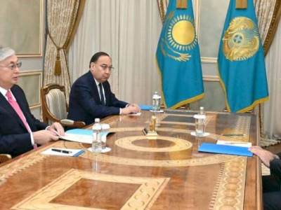 
                    Касым-Жомарт Токаев принял вновь назначенных послов Казахстана
                