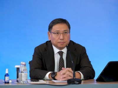 
                    Аким Алматы Ерболат Досаев рассказал о недобросовестных перевозчиках
                