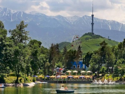 
                    Алматинцы на встречах с акимом города задали ему более шестиста вопросов
                