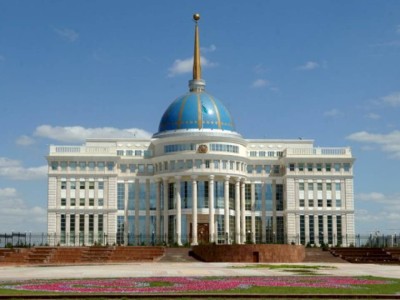 
                    Ерлан Кошанов отчитался Президенту о законотворческой работе Мажилиса
                