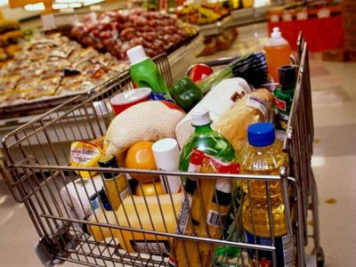 
                    Министр нацэкономики посоветовал казахстанцам оптимизировать свои расходы
                