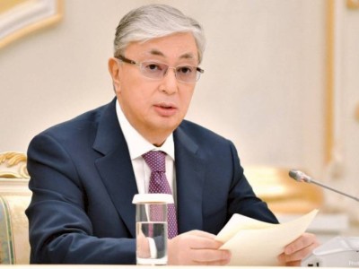 
                    Касым-Жомарт Токаев присвоил звание «Қазақстанның еңбек сіңірген қайраткері» деятелям культуры
                