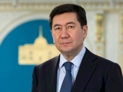 
                    Ерлан Кошанов освобожден от должности руководителя Администрации Президента
                