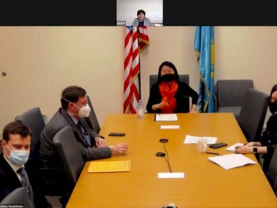 
                    Эльвира Азимова провела онлайн-встречу с посольством США в Казахстане
                