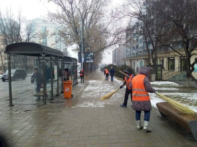 
                    В Алматы приступили к уборке снега
                