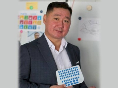 
                    Алматинец создал тренажер для обучения грамоте незрячих
                