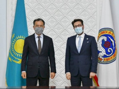 
                    Аким Алматы принял главу ЕБРР по Казахстану
                