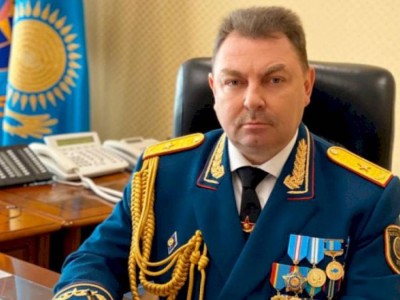 
                    Юрий Ильин поздравил сотрудников МЧС с Днем спасателя
                