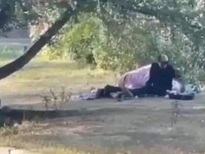
                    За непристойное поведение в парке наказали троих жителей Алматы
                