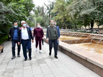 
                    В Алматы восстановлен легендарный фонтан «Неделька»
                